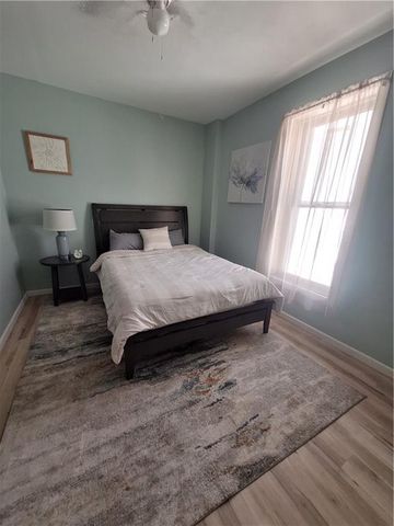 727 S 10th Street, St Joseph, MO 64501