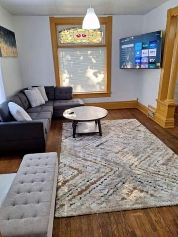 727 S 10th Street, St Joseph, MO 64501