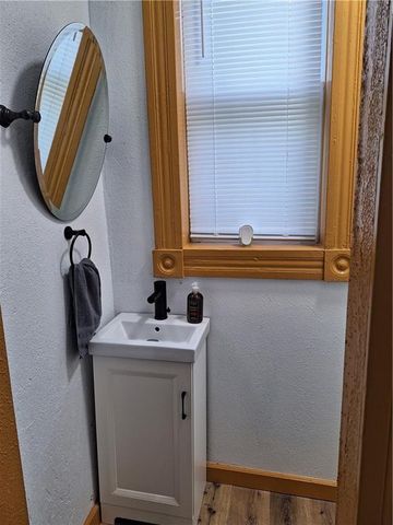 727 S 10th Street, St Joseph, MO 64501