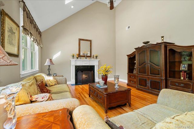 32 Somerset Lane, Warwick, NY 10990