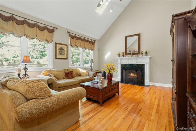 32 Somerset Lane, Warwick, NY 10990