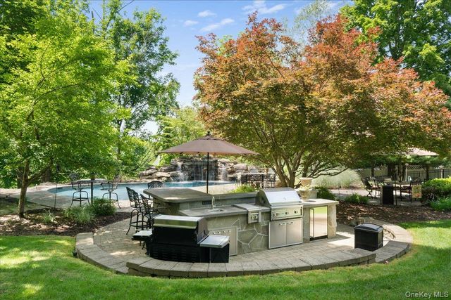 32 Somerset Lane, Warwick, NY 10990