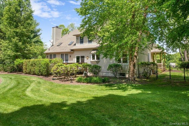 32 Somerset Lane, Warwick, NY 10990