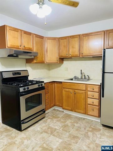 550 Central Avenue 9, Harrison, NJ 07029