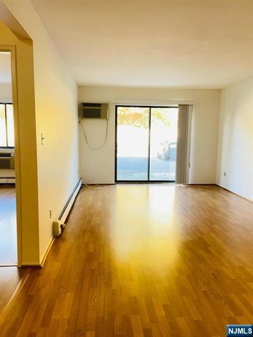 550 Central Avenue 9, Harrison, NJ 07029