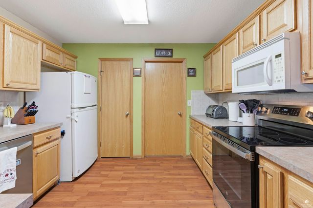 1109 Coyote Drive, Junction City, KS 66441