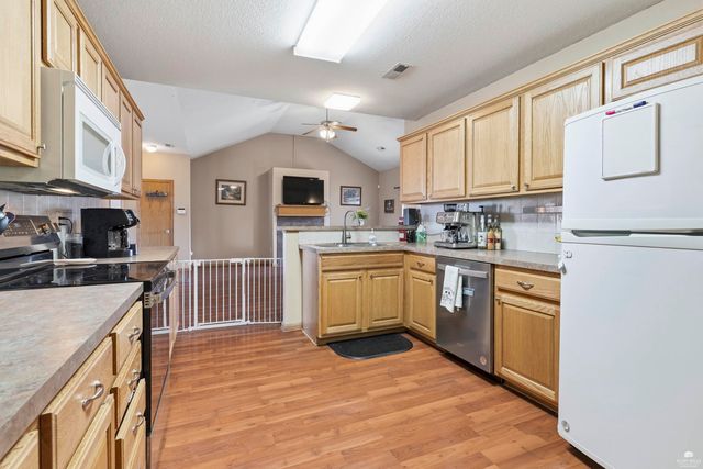 1109 Coyote Drive, Junction City, KS 66441