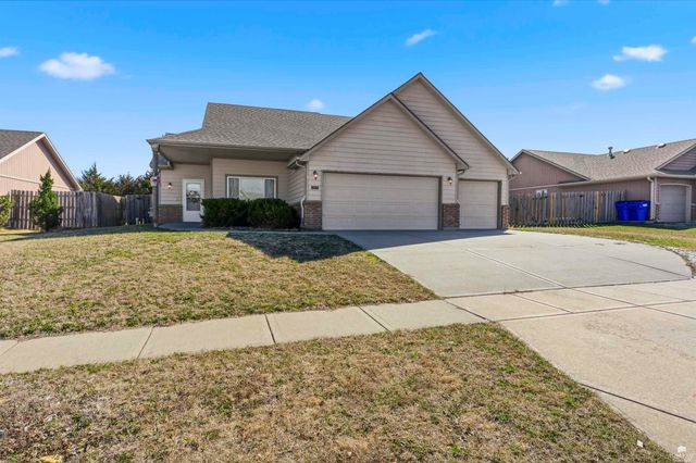 1109 Coyote Drive, Junction City, KS 66441