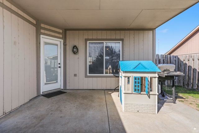 1109 Coyote Drive, Junction City, KS 66441