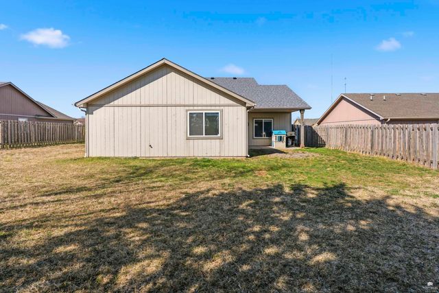 1109 Coyote Drive, Junction City, KS 66441
