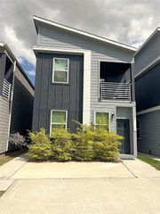 19106 Sears Drive B, Houston, TX 77338