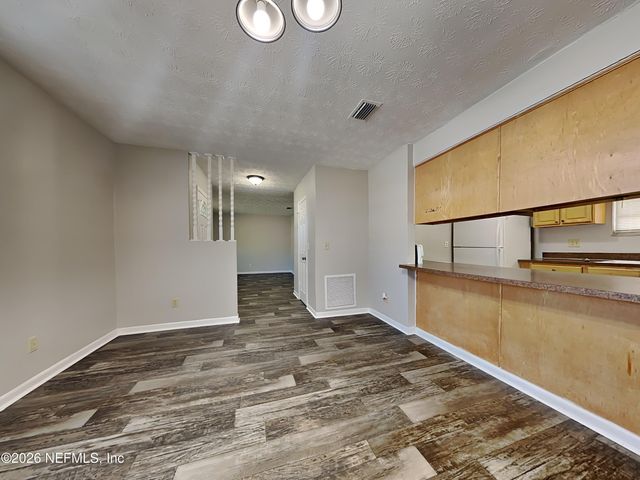 8349 PEMBROOK Court, Jacksonville, FL 32219