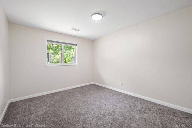 2374 Lakena Road, West Bloomfield Charter Township, MI 48324