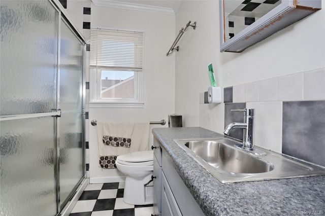 35 Mid Oaks Street, Monroe, NY 10950