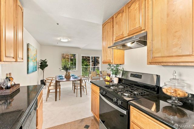 1008 San Antonio Circle 318, Daly City, CA 94014