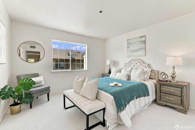 1008 San Antonio Circle 318, Daly City, CA 94014