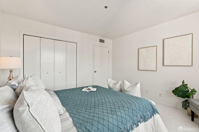 1008 San Antonio Circle 318, Daly City, CA 94014