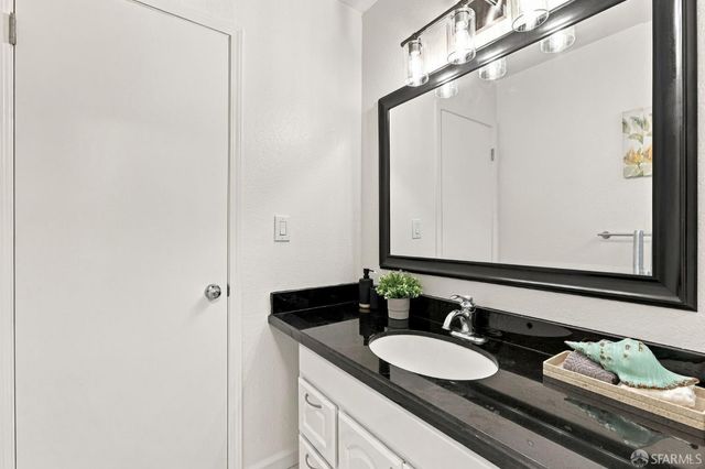 1008 San Antonio Circle 318, Daly City, CA 94014