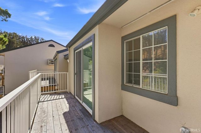 1008 San Antonio Circle 318, Daly City, CA 94014