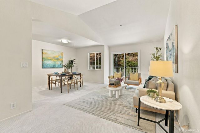 1008 San Antonio Circle 318, Daly City, CA 94014