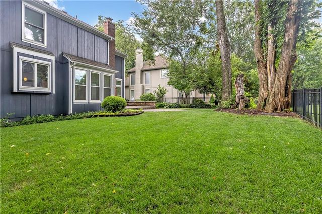 13117 El Monte Street, Leawood, KS 66209
