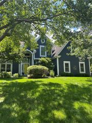 13117 El Monte Street, Leawood, KS 66209
