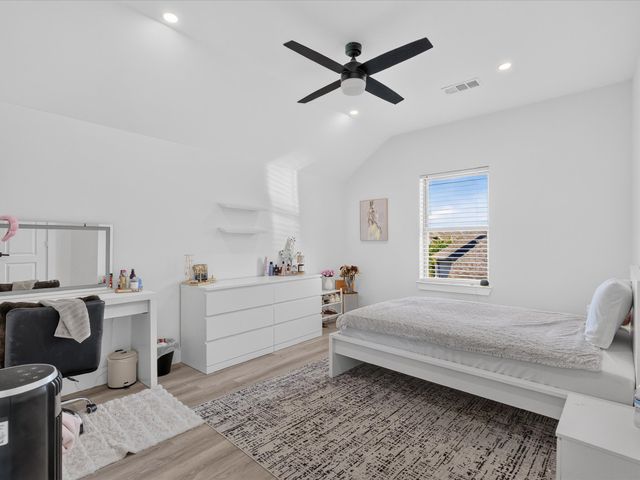 12736 Possum Kingdom Drive, Frisco, TX 75033
