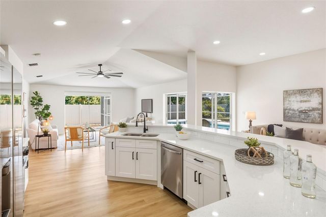 19905 WYNDMILL CIRCLE, Odessa, FL 33556