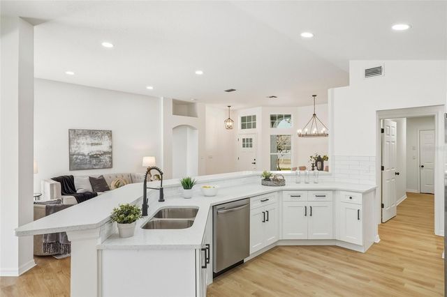 19905 WYNDMILL CIRCLE, Odessa, FL 33556