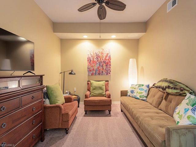 2840 Cypress Trace CIR 1917, Naples, FL 34119