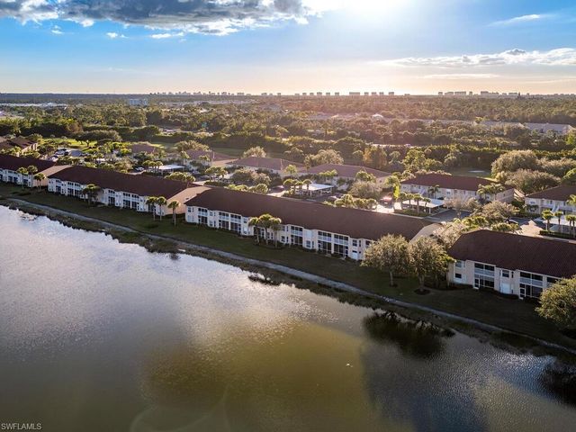 2840 Cypress Trace CIR 1917, Naples, FL 34119