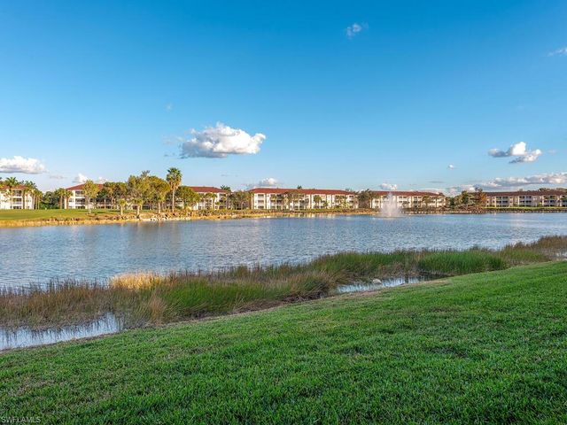 2840 Cypress Trace CIR 1917, Naples, FL 34119