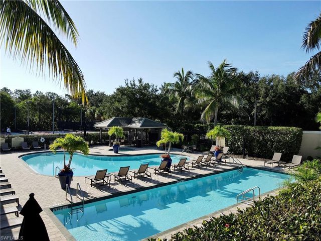 2840 Cypress Trace CIR 1917, Naples, FL 34119