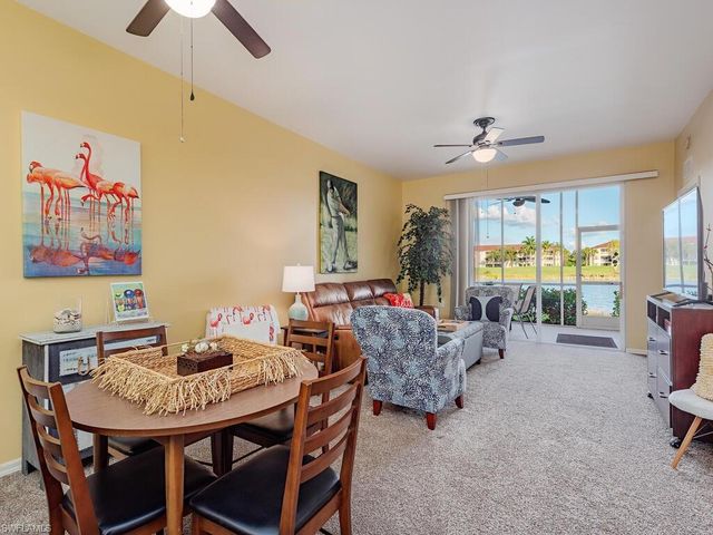 2840 Cypress Trace CIR 1917, Naples, FL 34119