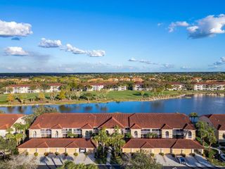 2840 Cypress Trace CIR 1917, Naples, FL 34119