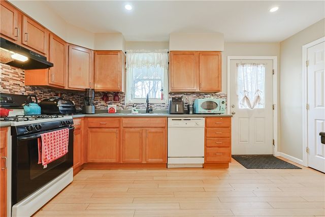 88 Barton Street, Pawtucket, RI 02860