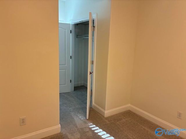 537 W Mossyleaf Drive, Huntsville, AL 35824