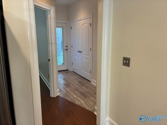 537 W Mossyleaf Drive, Huntsville, AL 35824