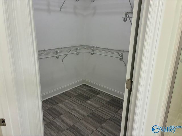 537 W Mossyleaf Drive, Huntsville, AL 35824