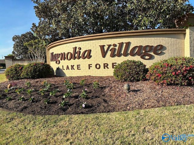 537 W Mossyleaf Drive, Huntsville, AL 35824