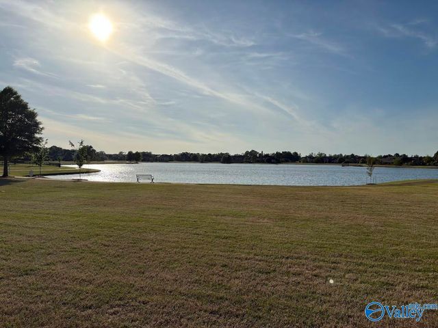 537 W Mossyleaf Drive, Huntsville, AL 35824