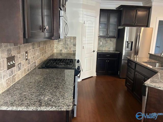 537 W Mossyleaf Drive, Huntsville, AL 35824