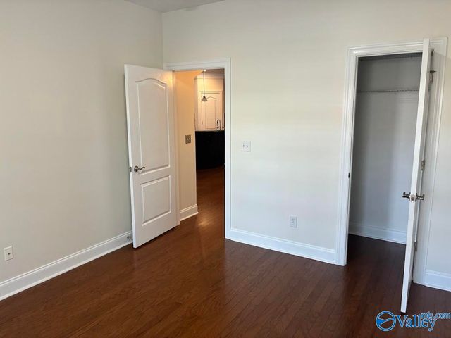 537 W Mossyleaf Drive, Huntsville, AL 35824