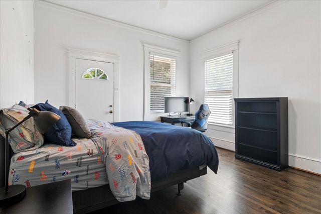 5712 Goliad Avenue, Dallas, TX 75206