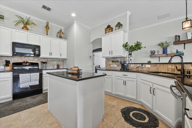 1328 Wysteria Lane, Burleson, TX 76028