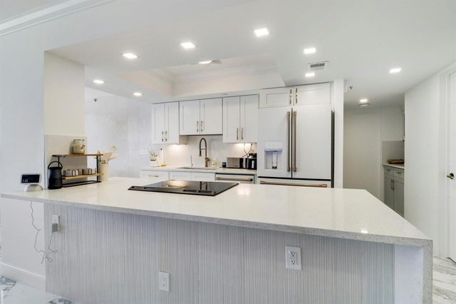 5280 N Ocean Drive 2f, Riviera Beach, FL 33404