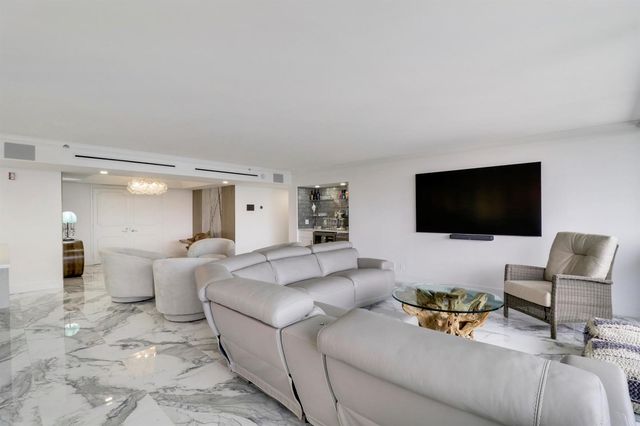 5280 N Ocean Drive 2f, Riviera Beach, FL 33404