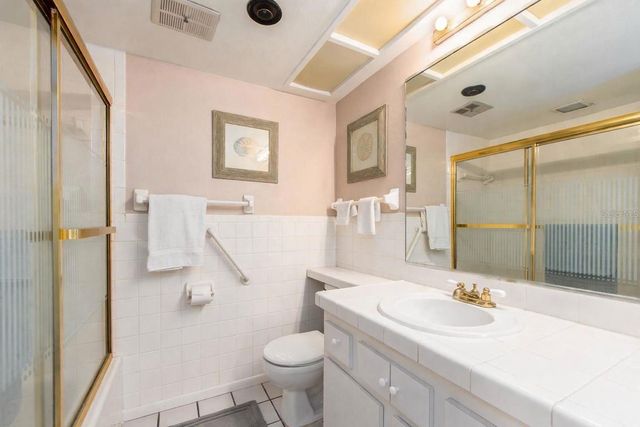 303 WOODLAKE WYNDE, Oldsmar, FL 34677