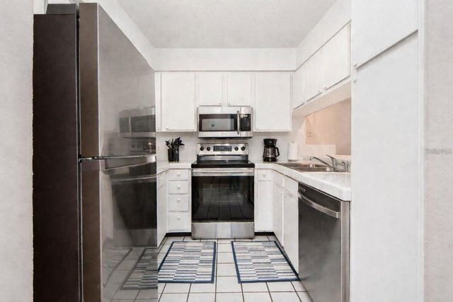 303 WOODLAKE WYNDE, Oldsmar, FL 34677