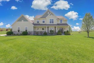 N65W28101 Hickory Hill Drive, Sussex, WI 53089